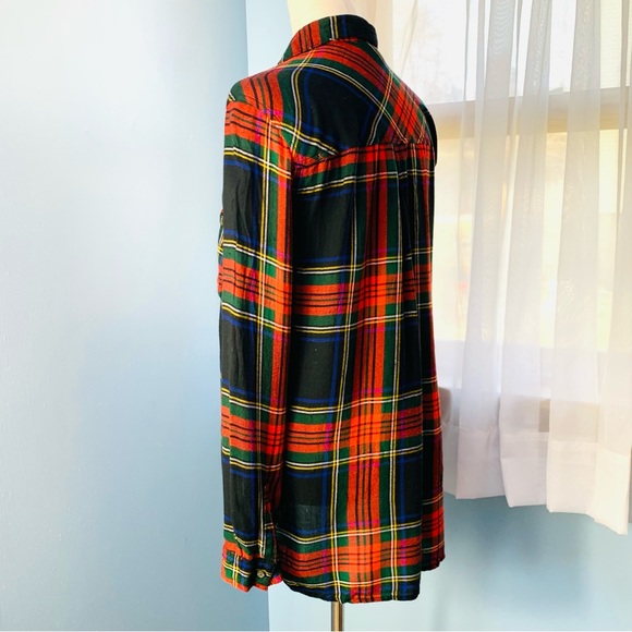 Old Navy Black Tartan Plaid Flannel Classic Button Down - Picture 3 of 8